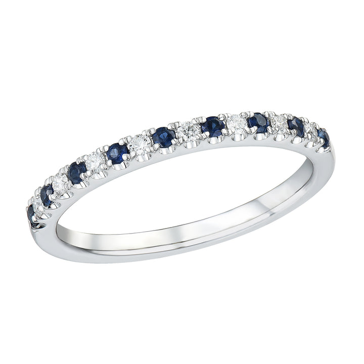 Novell Global - Blue Sapphire and Diamond Ring