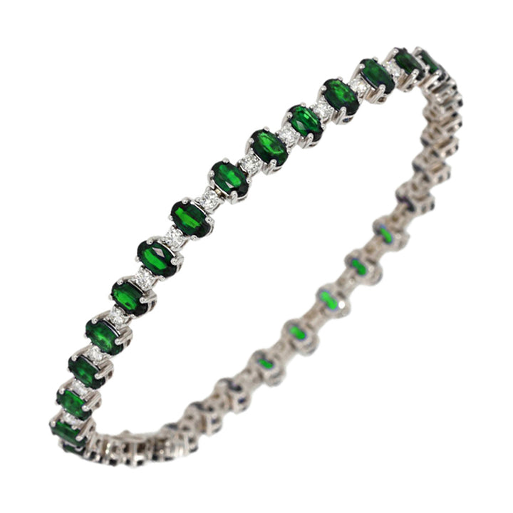 14Kt White Gold Diamond 1Ctw & Emerald 7Ctw Bracelet