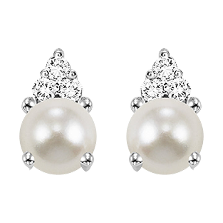 10Kt White Gold Diamond 1/20Ctw & Pearl 7/8Ctw Earring