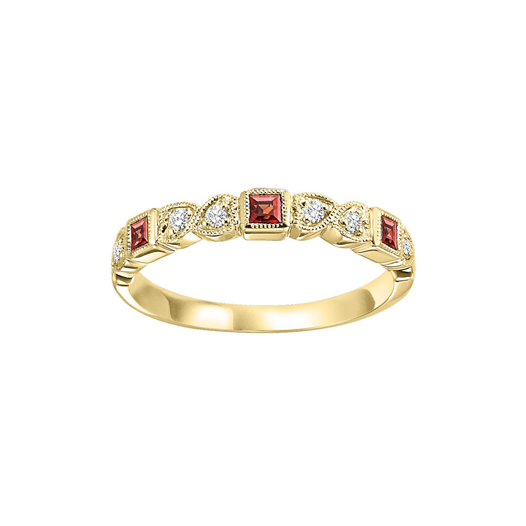 10Kt Yellow Gold Diamond 1/12Ctw & Garnet 1/7Ctw Ring
