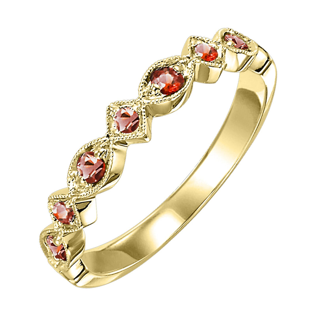 10Kt Yellow Gold Garnet 1/5Ctw Ring