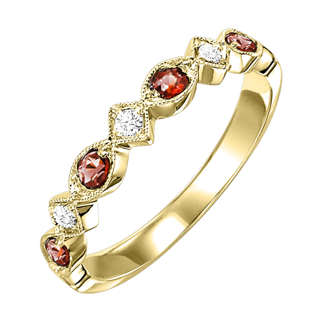 10Kt Yellow Gold Diamond 1/20Ctw & Garnet 1/6Ctw Ring