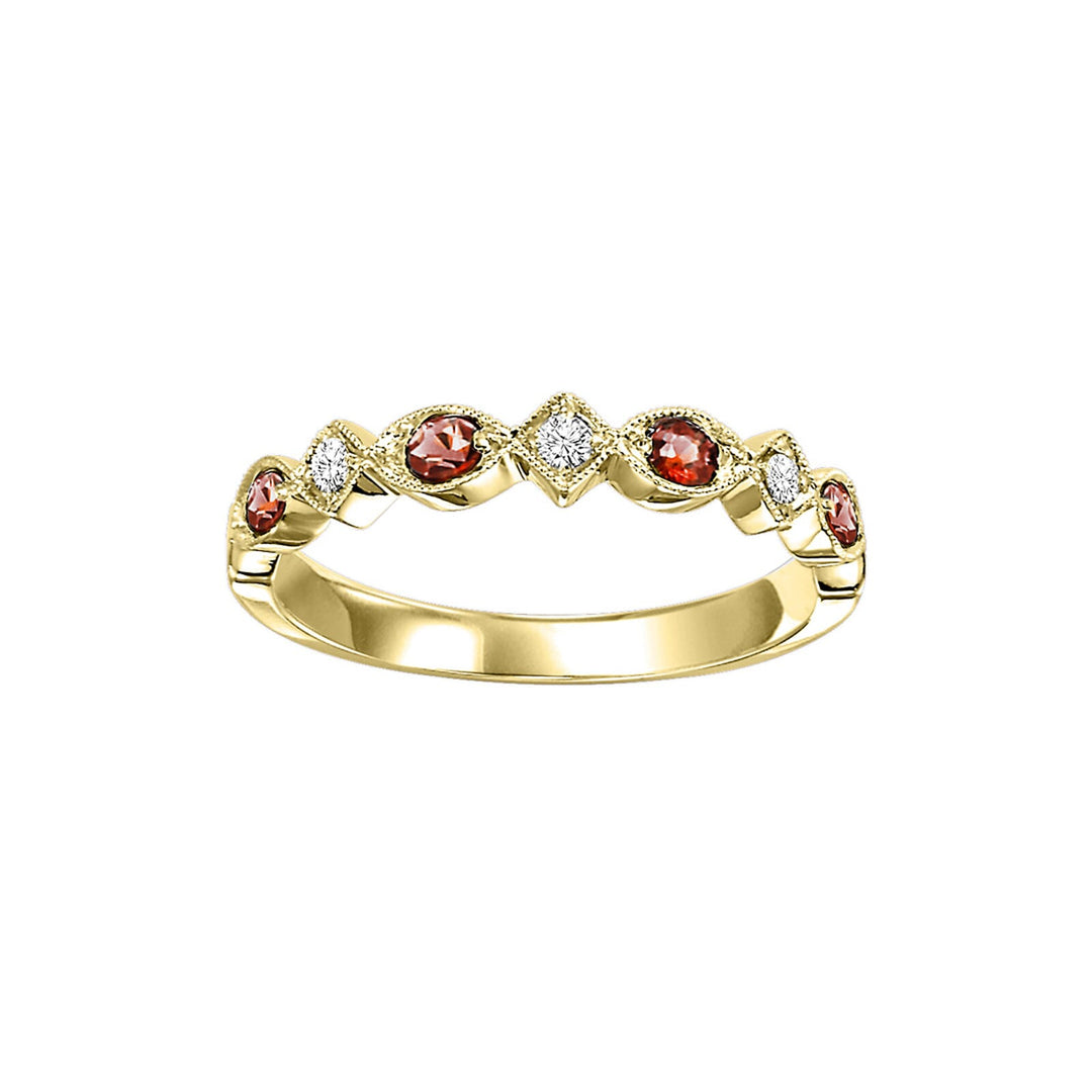 14Kt Yellow Gold Diamond 1/20Ctw & Garnet 1/8Ctw Ring