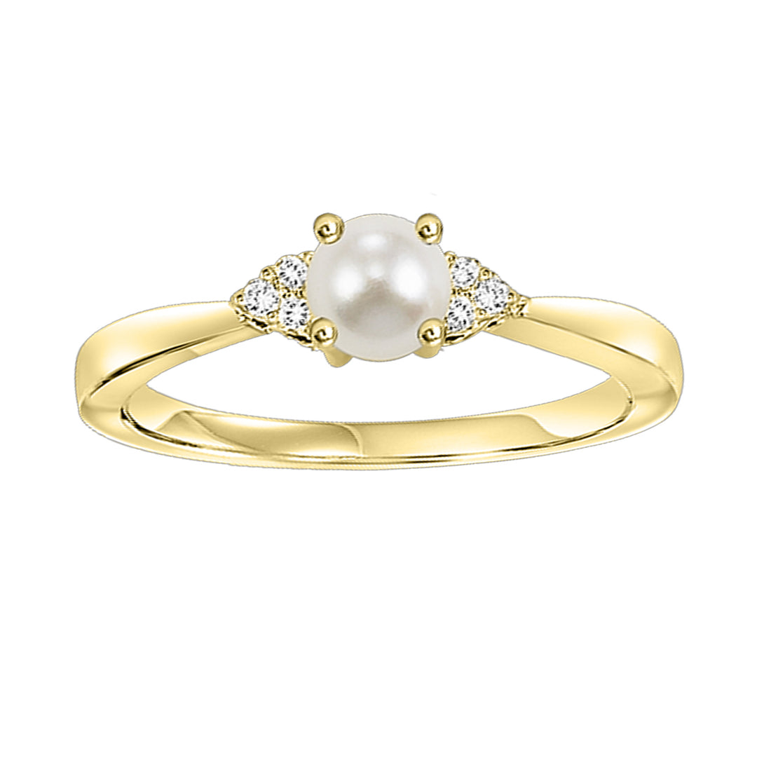 10Kt Yellow Gold Diamond 1/25Ctw & Pearl Ring
