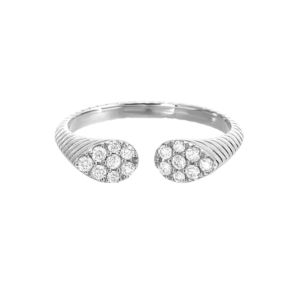 This exquisitely textured yellow gold ring is a royal masterpiece. Its band tapers towards two pear-shaped diamond clusters,  converging to create a profile that captures the essence of regal charm.