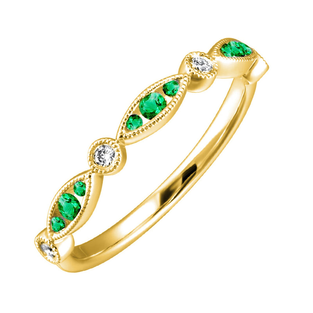14Kt Yellow Gold Diamond 1/15Ctw & Emerald 1/8Ctw Ring