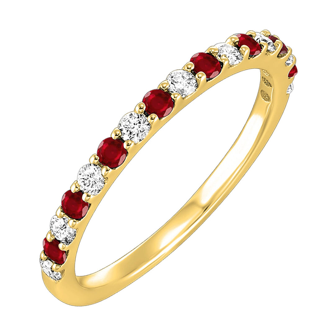 14Kt Yellow Gold Diamond 1/5Ctw & Garnet 1/4Ctw Ring