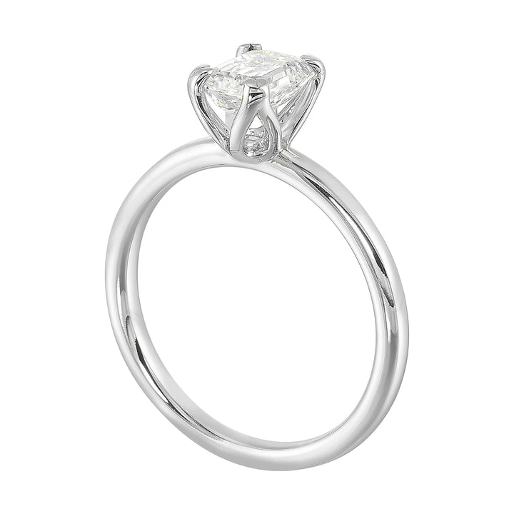 14Kt White Semi Mount For 1 1/2Ct Emerald Cut Center